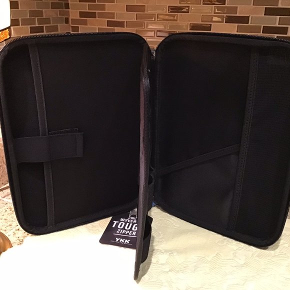 NWT Tomtoc Protect your Digital Gear - Picture 4 of 6